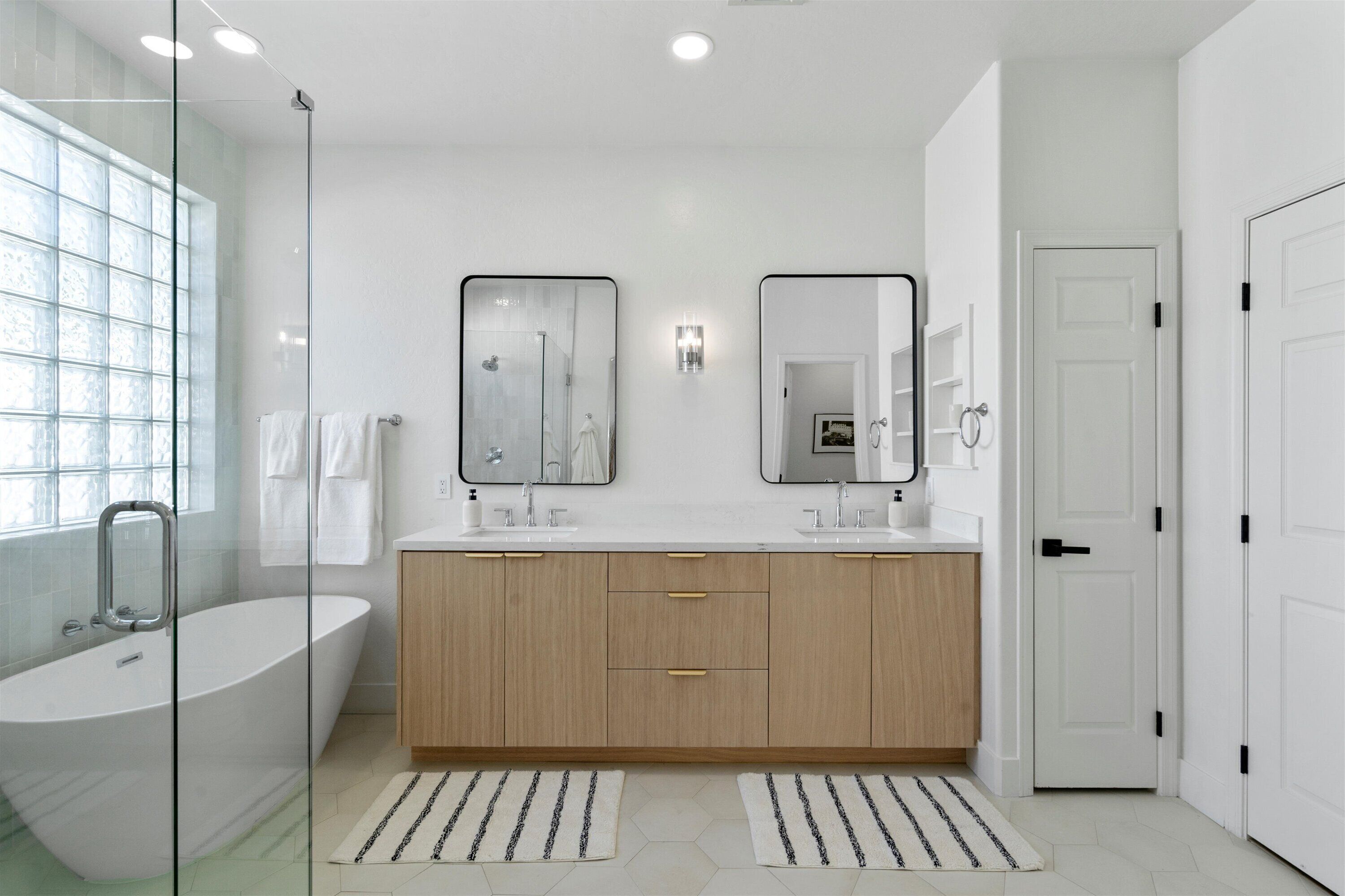 Tempe/scottsdale/phx 3 Bd/2 Ba, Sleeps 6, Luxury Home Close To Everything! 
