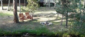 Mökki Creek w / vuoristomaisemat! Talvi tai kesä, täydellinen perhelomailuun!
