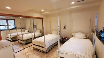 4 chambres, fer et planche Ă  repasser, lit parapluie, Wi-Fi gratuit