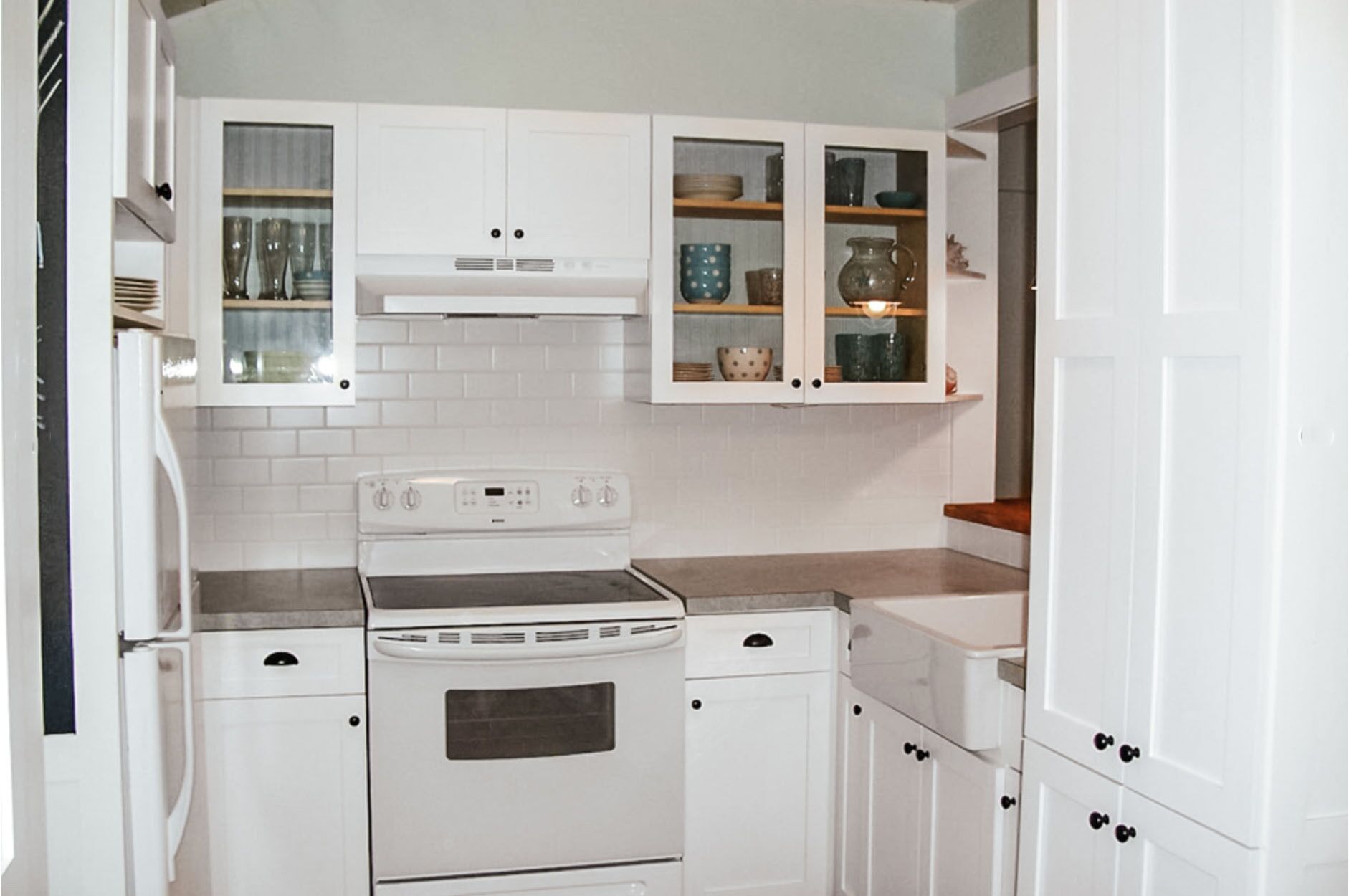 Charming Cottage, Walk to Beach, Whale Watch, Harbor & Village