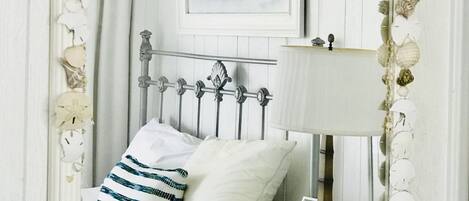 4 habitaciones, tabla de planchar con plancha y wifi gratis