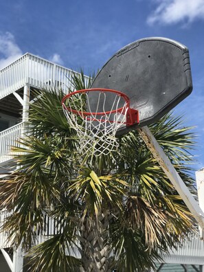 Property grounds - The Sea Palm, A Coastal Cottage Steps From The Beach!!! (Sunset Beach)