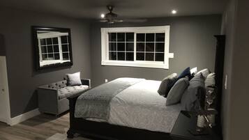 3 bedrooms, iron/ironing board, travel crib, free WiFi