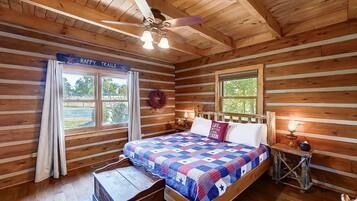 4 bedrooms, iron/ironing board, travel crib, free WiFi