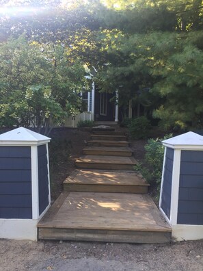 Exterior detail - Perfect Home, Private Hot Tub, Great Community Pool and Walk to Lake Michigan! (Union Pier)