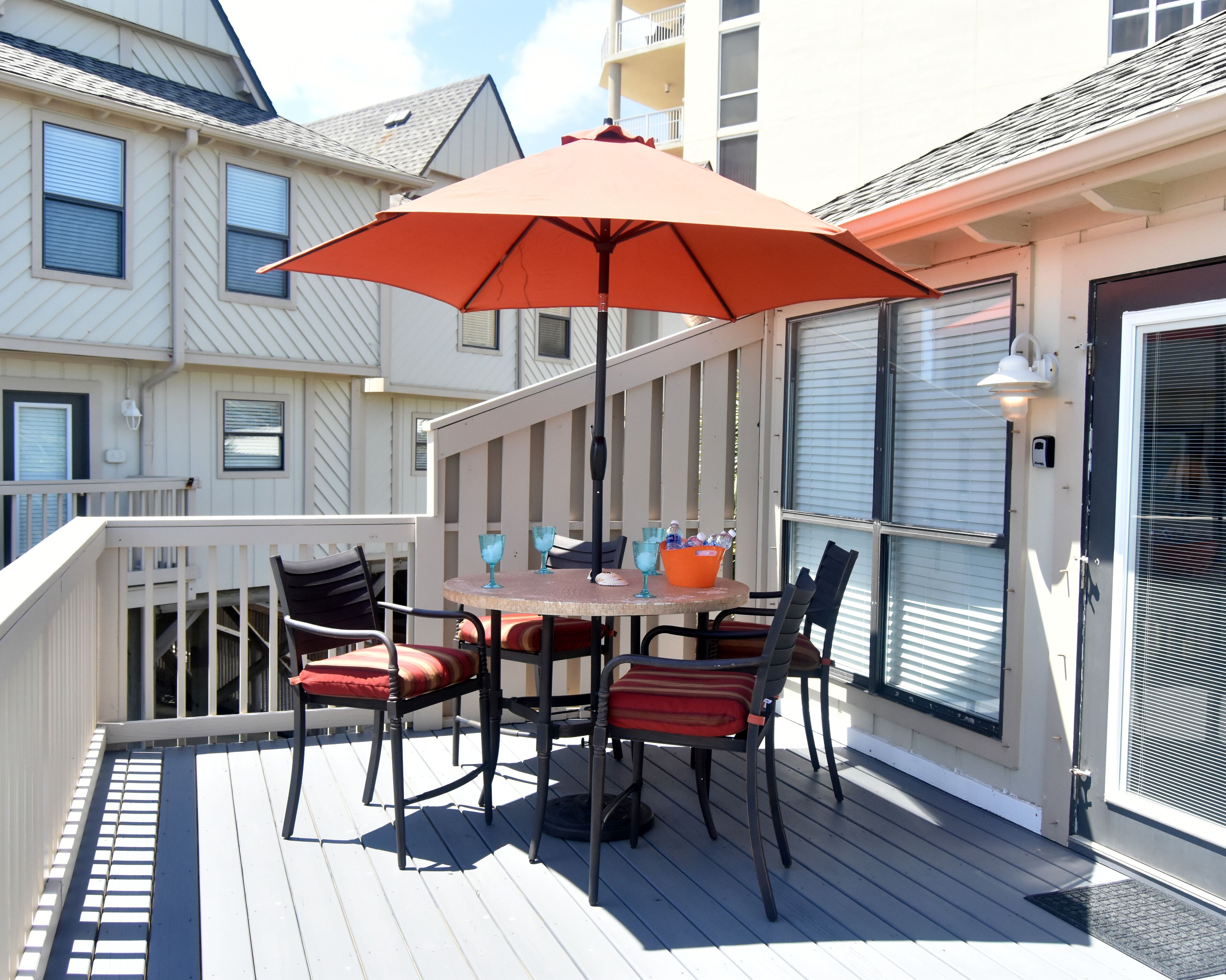 Gulf side Molokai B5-steps to beach! 