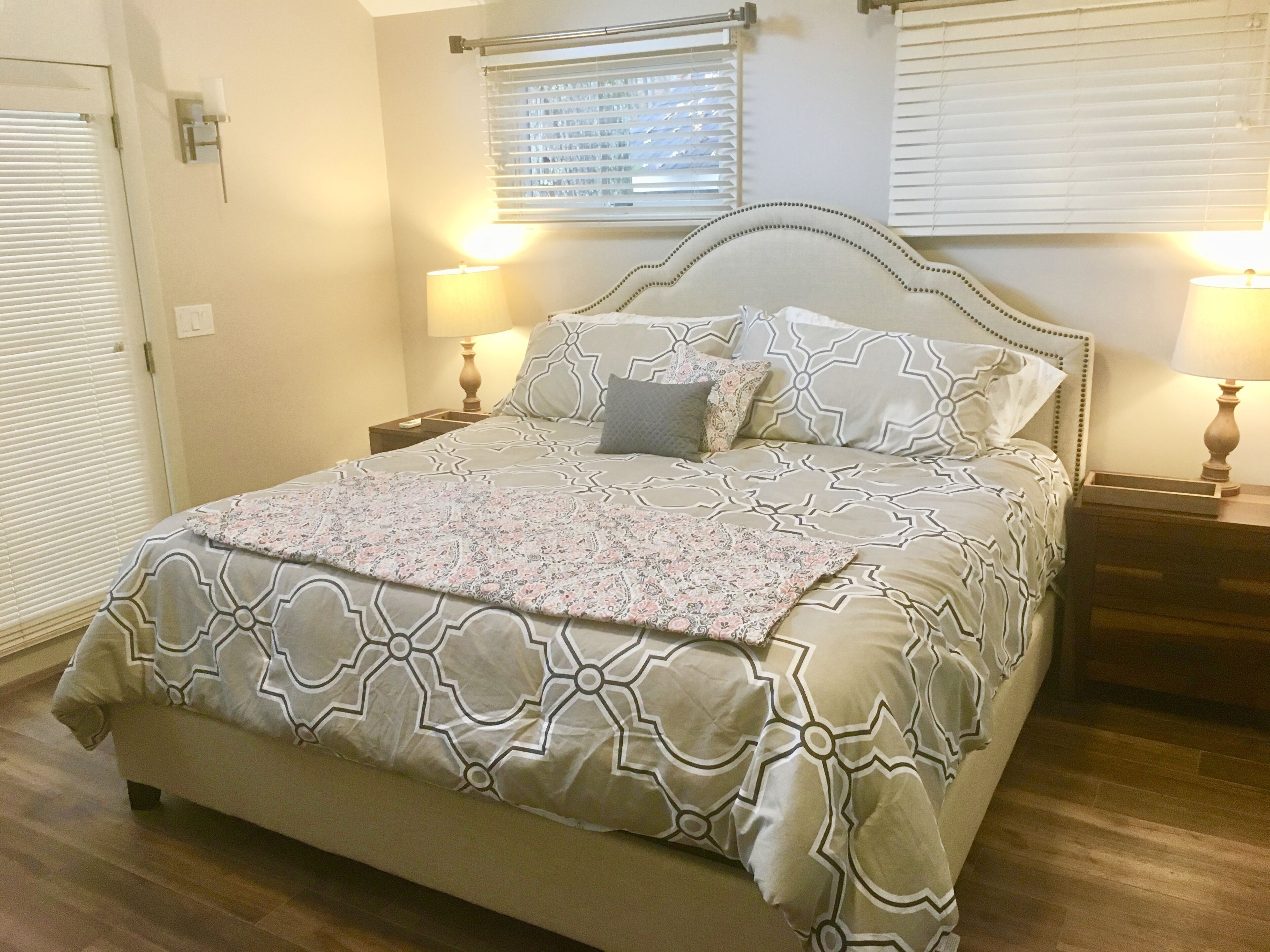 Year Round Waterfront Get-Away On Ossipee Lake