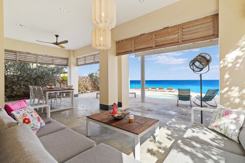 villa en bord de mer Dushi Lugar avec accès privé direct à la mer