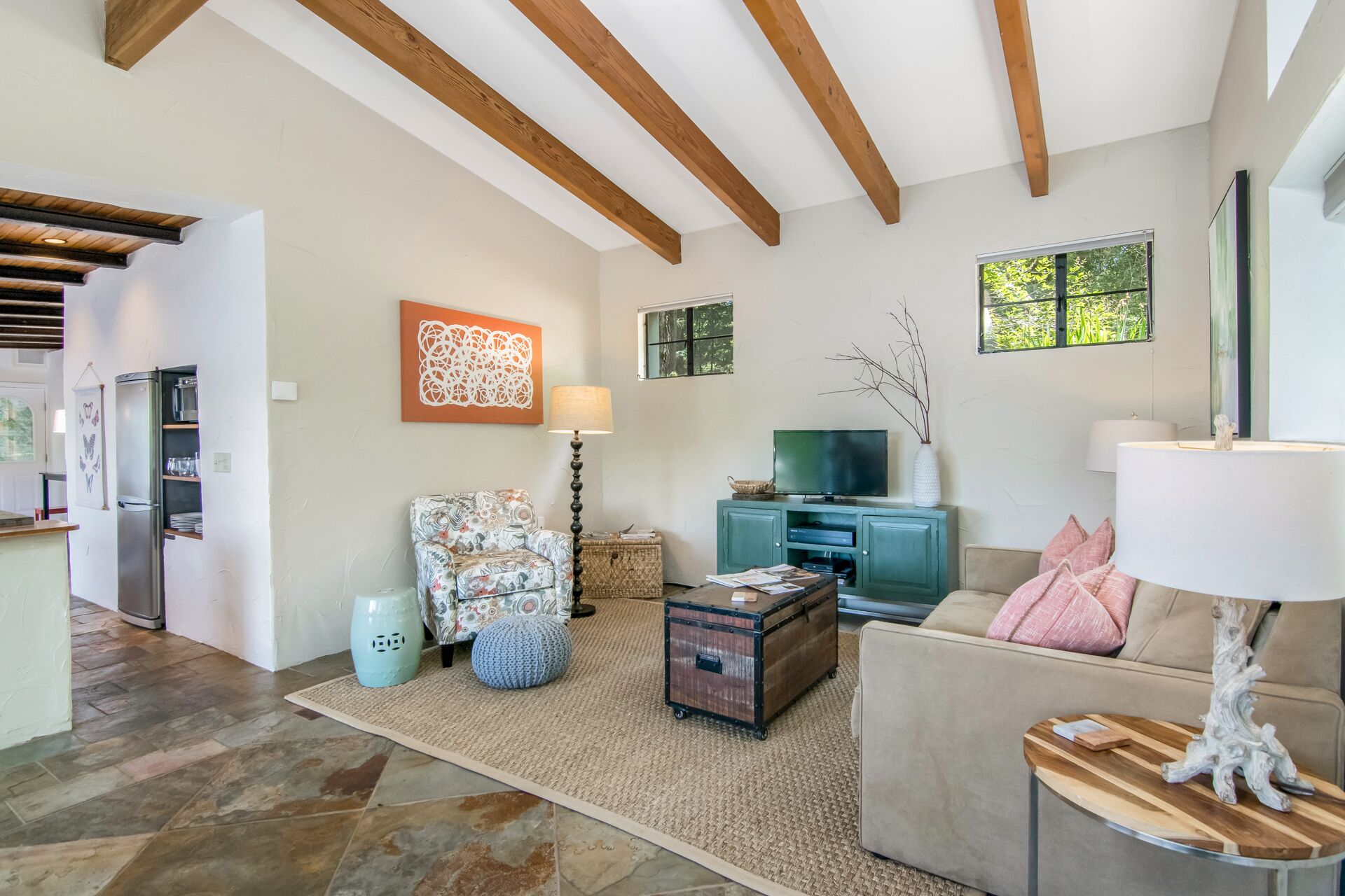 Gorgeous Lakefront Home close to Burlington!