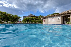Pool - WAILEA JEWEL; NEAR BEACHES; SHOPS/5 STAR HOTELS; CONVENIENT! (Kihei)
