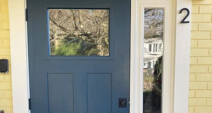 Little Gem 2 bedroom apart with patio + Studio in prime Vancouver location