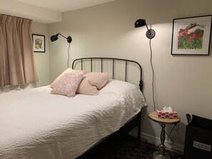 2 soverom, strykejern/-brett, wi-fi (inkludert) og sengetøy