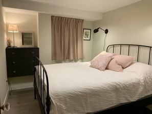 2 habitaciones, tabla de planchar con plancha y wifi gratis 