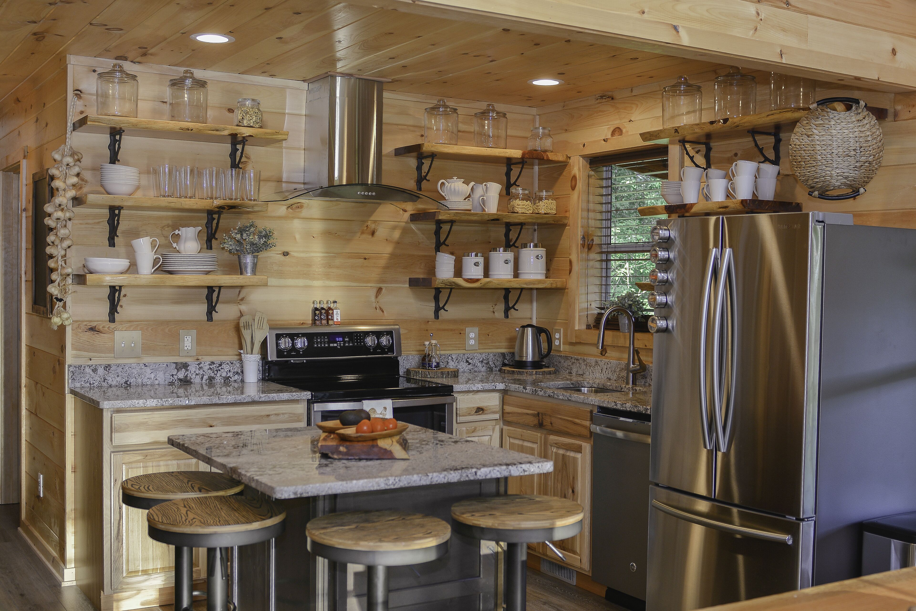 Enjoy "HEAVENs PEAK" at top of the mountain