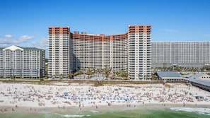 On the beach, sun-loungers - BEACHFRONT LUXURY AT ITS FINEST CORNER UNIT!!BOOK NOW!!! (Panama City Beach)