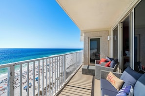 Property grounds - BEACHFRONT LUXURY AT ITS FINEST CORNER UNIT!!BOOK NOW!!! (Panama City Beach)