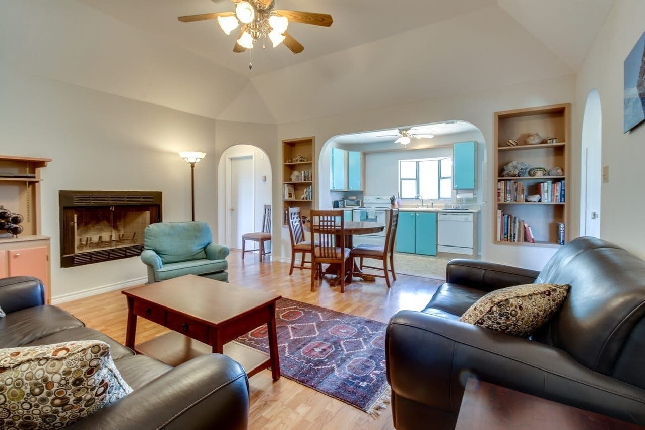 Wayback Cottage: Tranquility and Starry nights on 35 private acres.