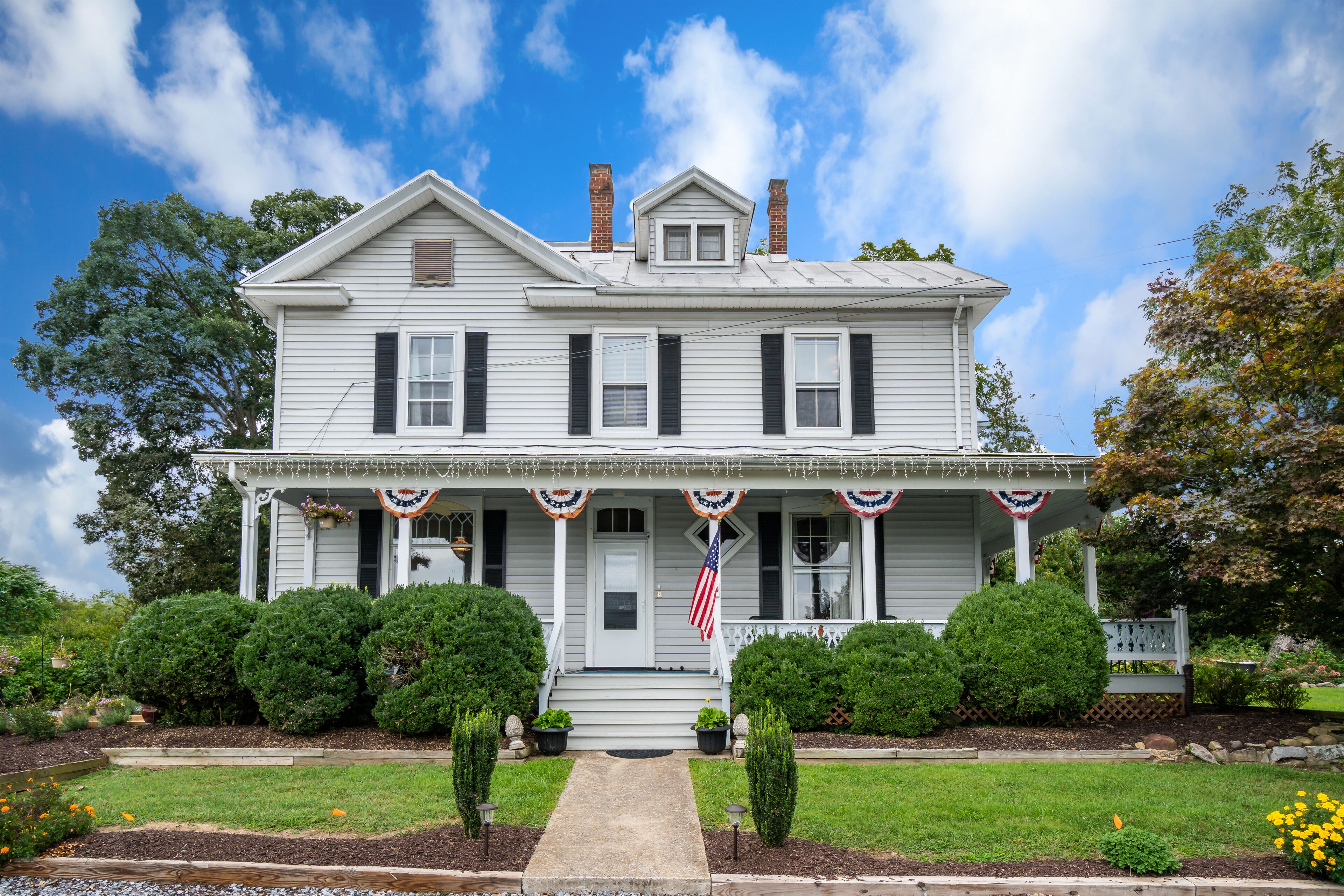 Historic 6 BR 6.5 BA  home with Stunning Views