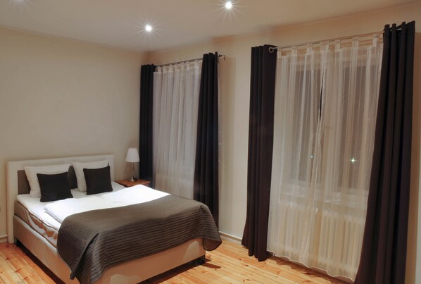 Premium Apartment, City View | 2 bedrooms, in-room safe, blackout curtains, soundproofing - Best City Home Apartment (Berlin)