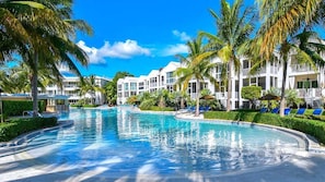 Pool - 701 Mariners Club It's time to live the Florida Keys dream (Key Largo)