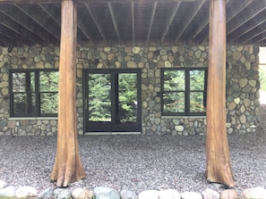 Exterior - Peterson Bay Lodge - Open Mid June thru Mid August Fri -Fri-2027 Available now! (Cohasset)