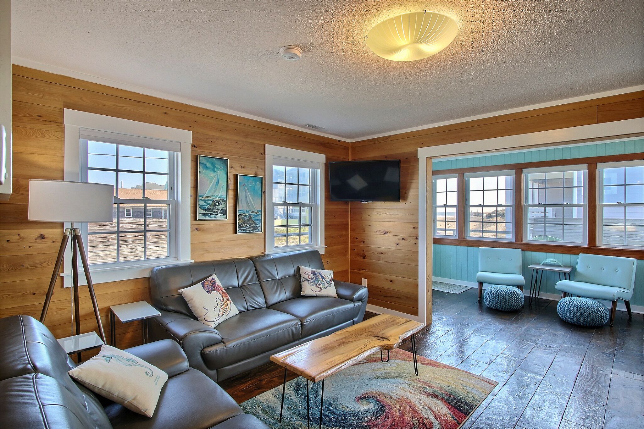 Semi Oceanfront,  2 king, 1 queen bedrooms, large deck with ocean & sound views