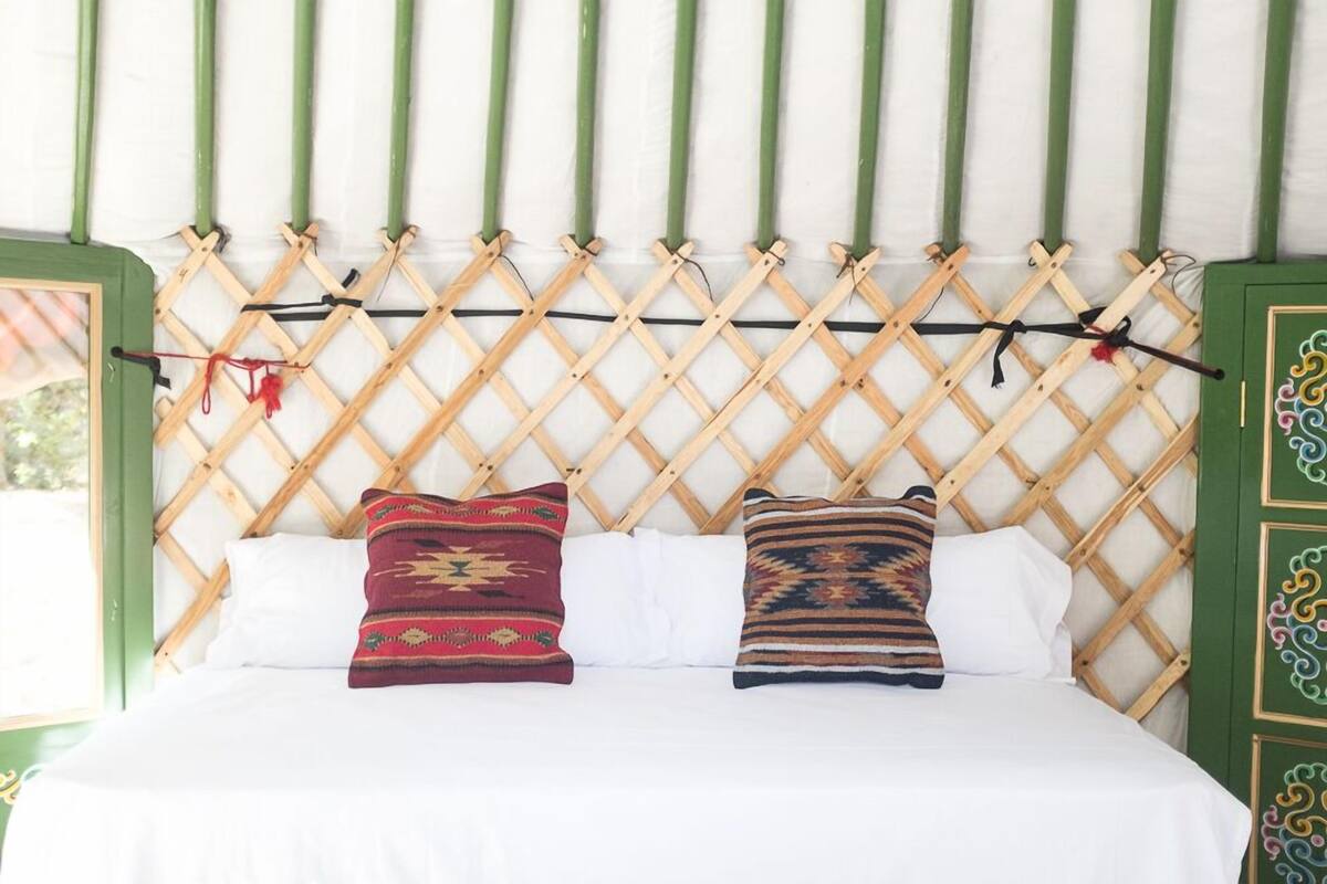 Deluxe Bungalow, Private Bathroom, Lagoon View (Yurtas) | Cribs/infant beds