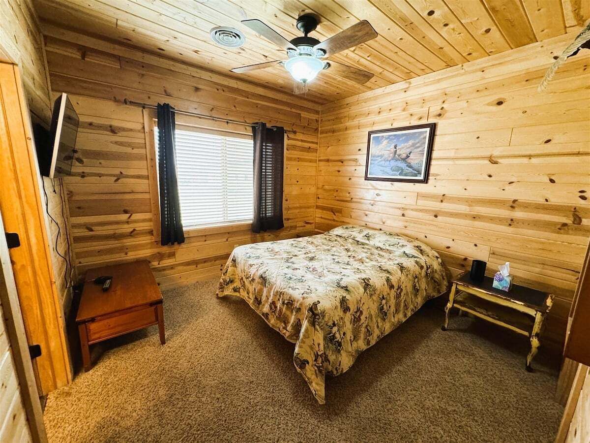 5 quartos, Wi-Fi de cortesia, roupa de cama