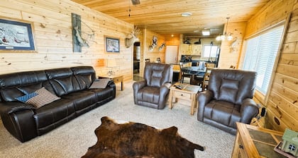 Lakeview Oasis - Hunting/Fishing Cabin Waubay SD