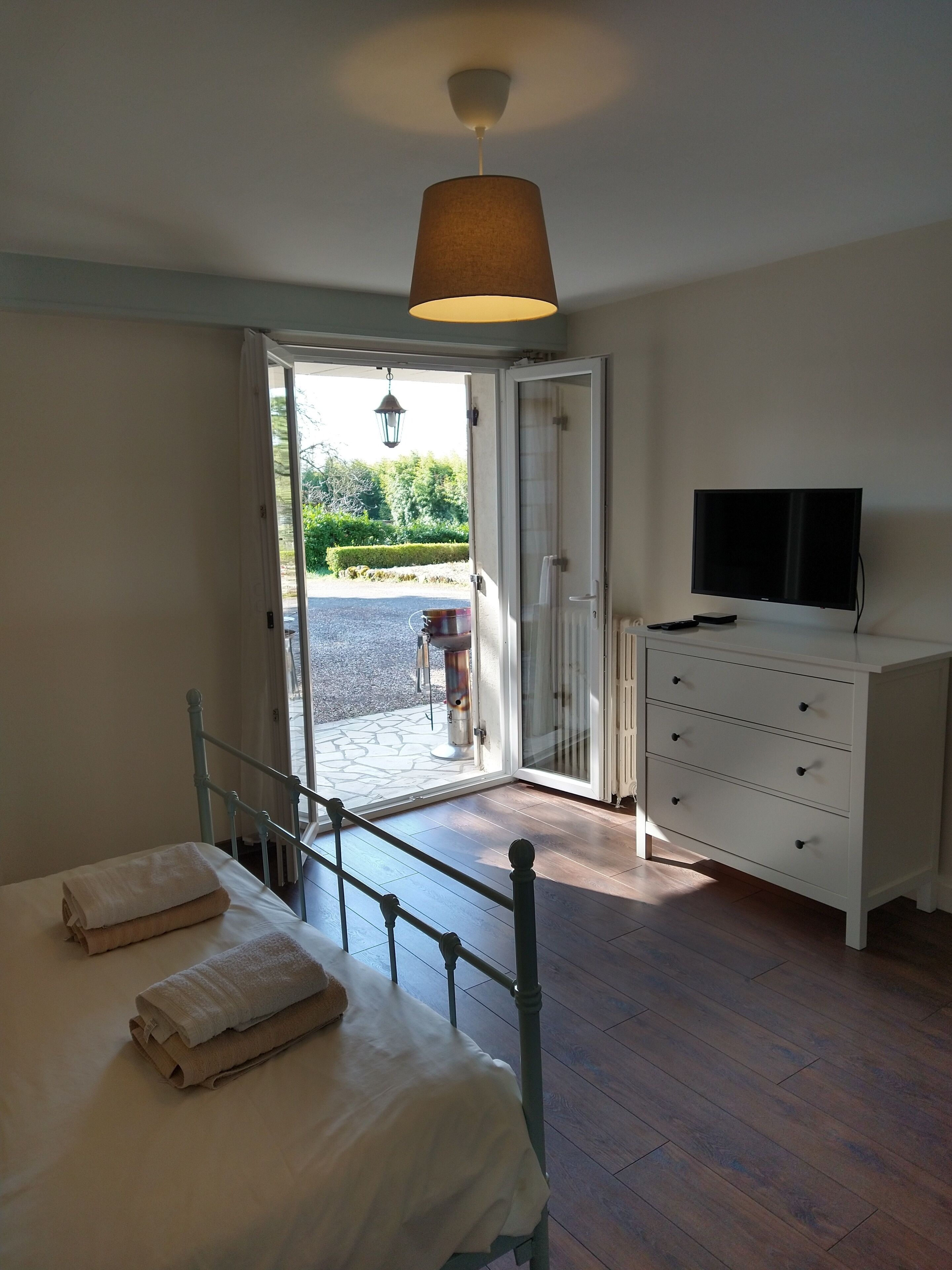 Apartamento | Decoración individual, mobiliario individual, wifi gratis y ropa de cama