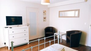 Apartment | Individually decorated, individually furnished, free WiFi, bed sheets - La Colline Chambres d'hôtes (Sarlat-la-Canéda)