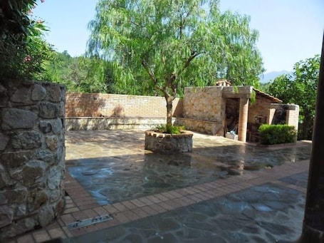 Exterior. Casale del Borgo