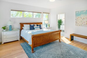 5 bedrooms, travel cot, Internet, bed sheets
