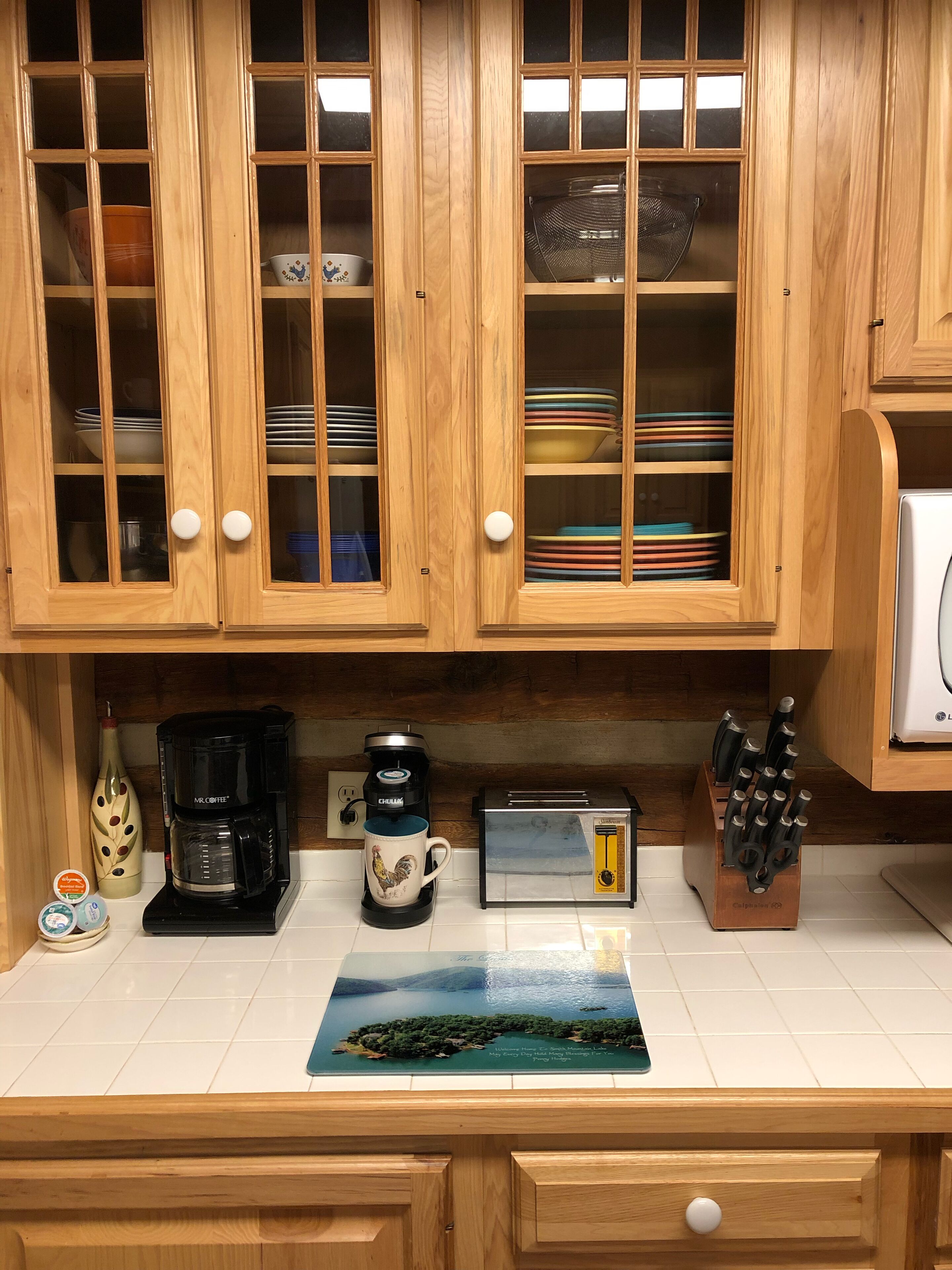 Cabin life- enjoy the serenity in the woods & the party on the lake!