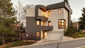 Exterior - 1382 Empire Mountain Ski Home 4 Bedroom Home by RedAwning (Park City)