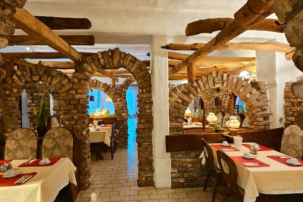 Daily buffet breakfast (EUR 15 per person)