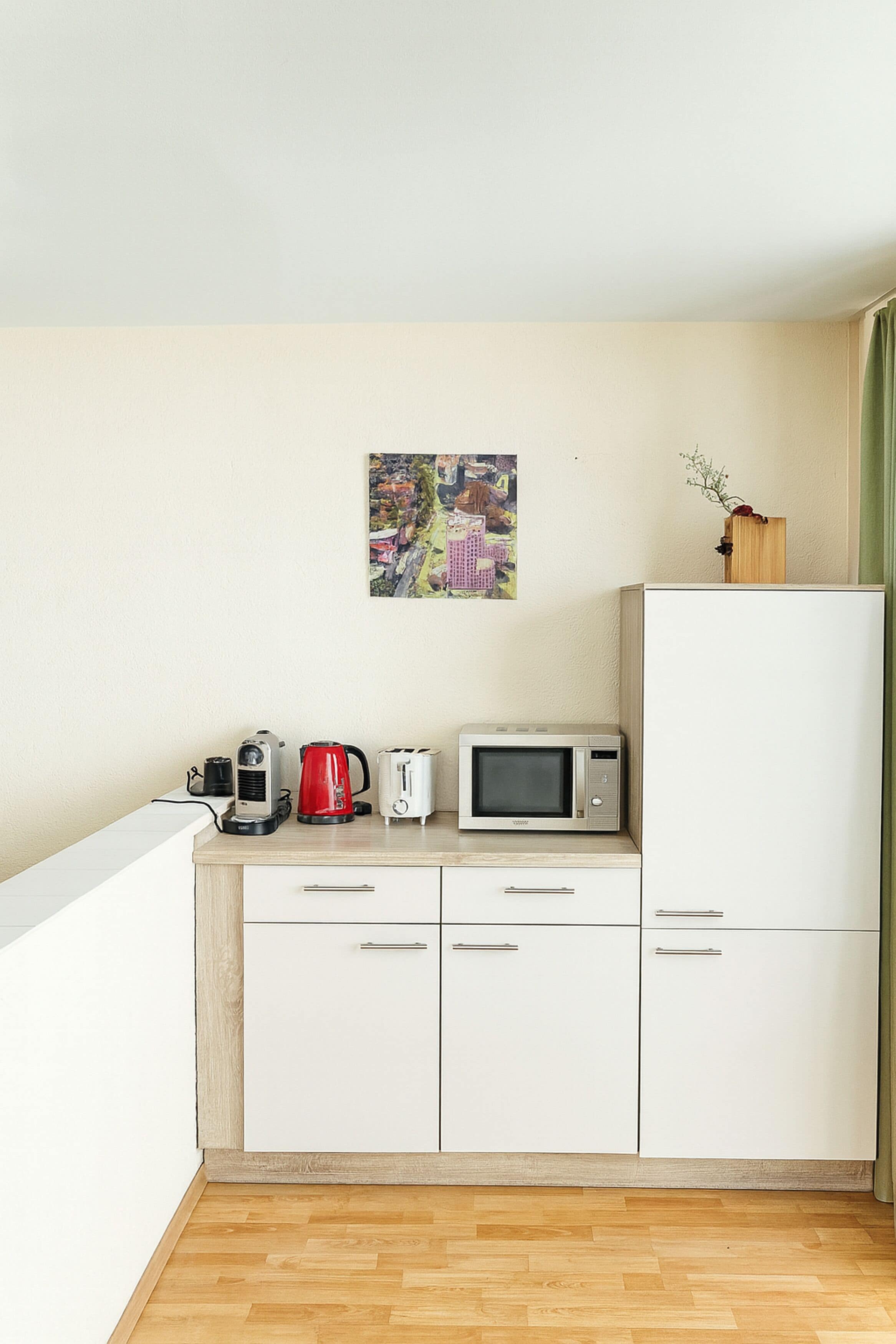 Lägenhet - 2 sovrum | Eget kök | Stort kylskåp, mikrovågsugn, spishäll och diskmaskin