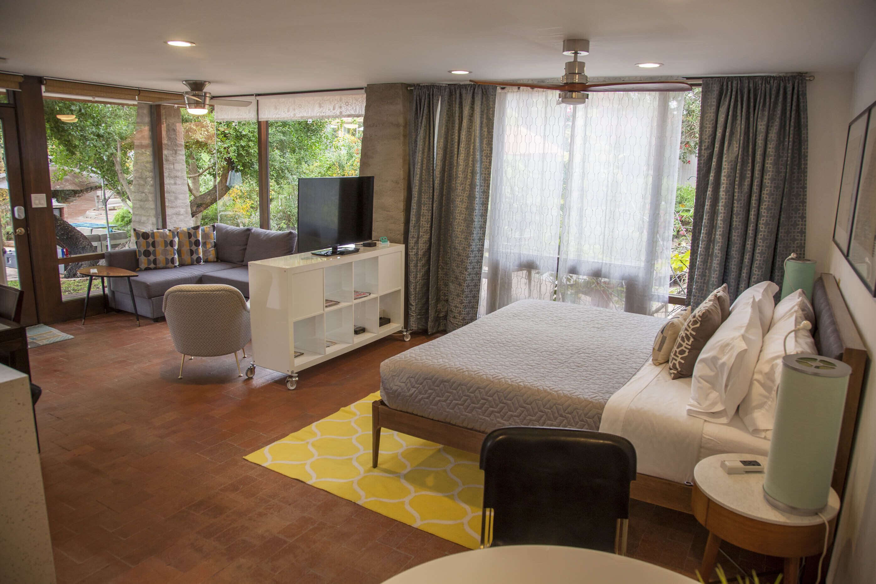 Studio Guesthouse In Resort Setting