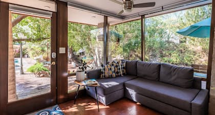 Studio Guesthouse In Resort Setting