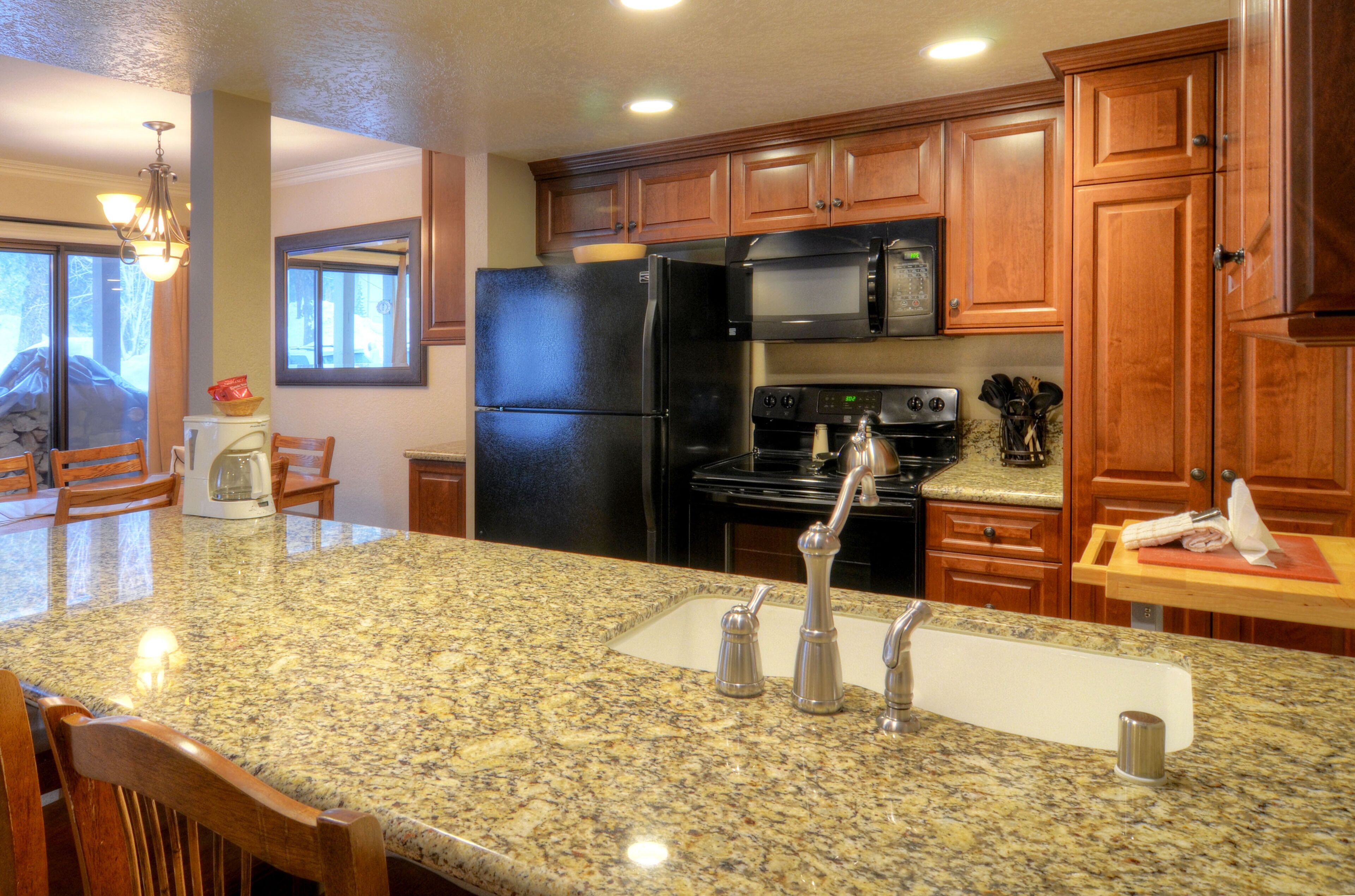 Great Deal on 5 Star 2 Bed/2Bath Condo at Value Prices