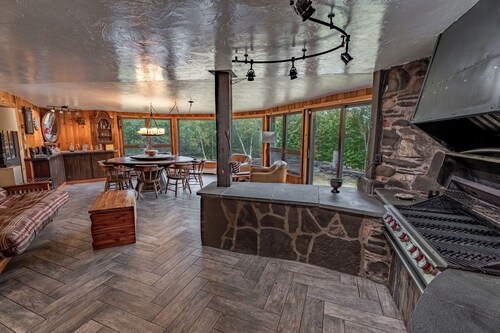 Private Getaway 10 Mins From Hunter & Windham Mountain