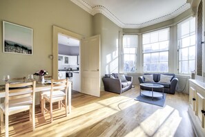 Interior - Oxford - New Town Apartment (Edinburgh)