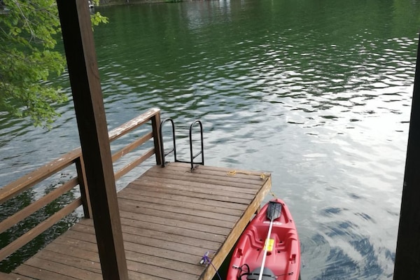 3 kayaks available at unit along with 2 paddleboards