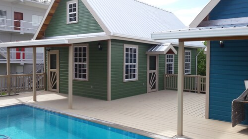 Turtle Cottage mit einem Pool