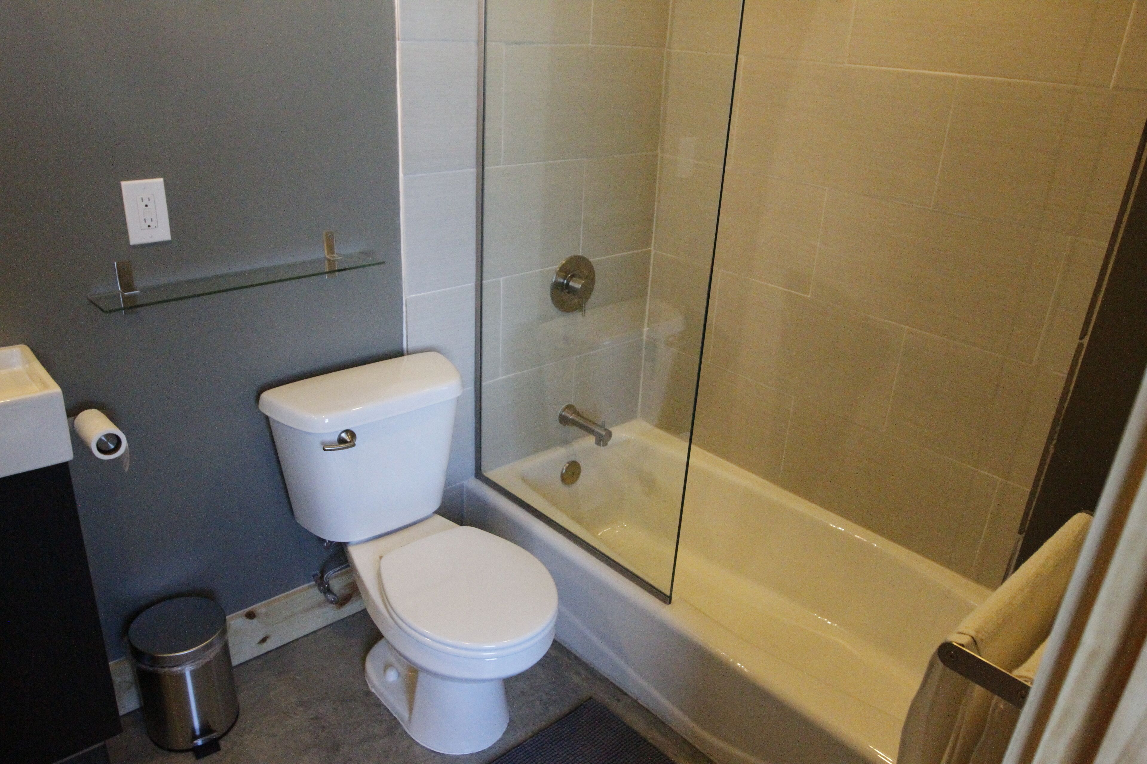 Historic 25th Street Loft