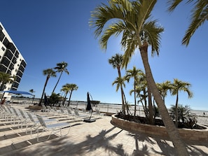 Pool area - Quiet end of the island (Fort Myers Beach)