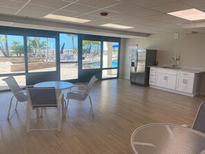 Dining - Quiet end of the island (Fort Myers Beach)