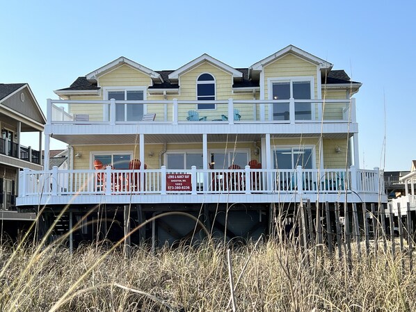 Front of the house from the beach. - Ocean Lakes, Ocean Front! Great Views of The Beach!
NO HOST OR CLEANING FEES!! (MYRTLE BEACH)