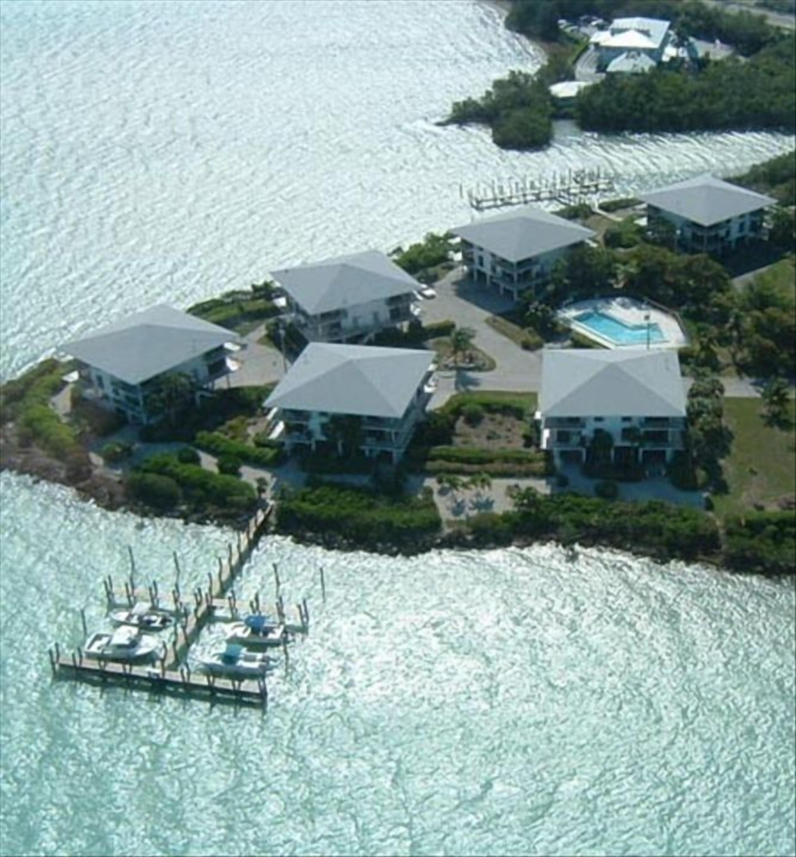'Happiness Is!', Gulf Front, Heated Pool, Dock, Views!