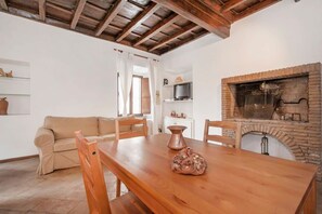 Apartment, 1 Schlafzimmer | Wohnbereich